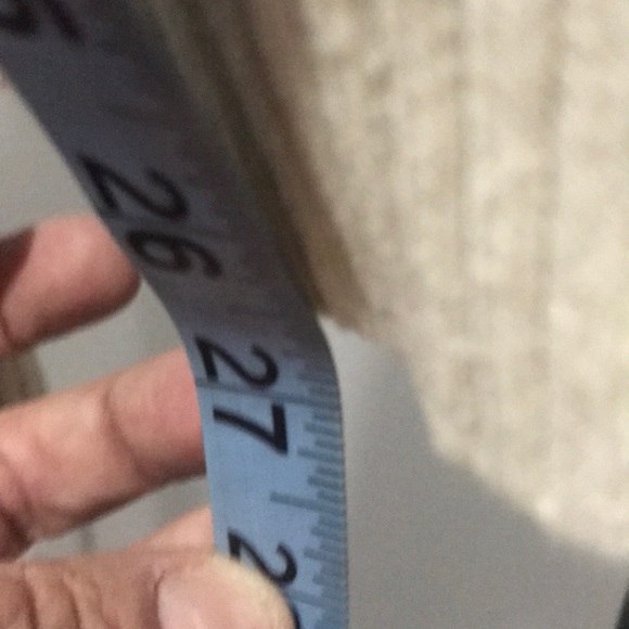 A super cute classic sweater!! - Picture 2 of 4